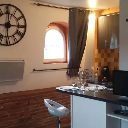 Le Colombier - A Deux Pas Du Square Charles De Gaulle Apartment